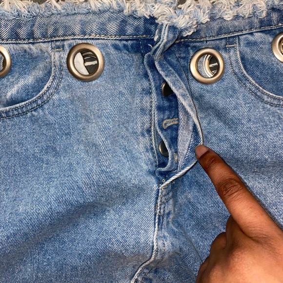 Fashion nova denim skirt - Picture 3 of 4